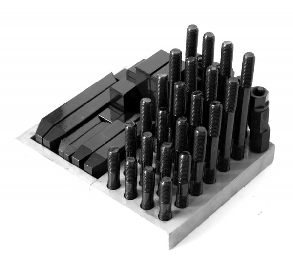 Clamping set M20 in wooden tray